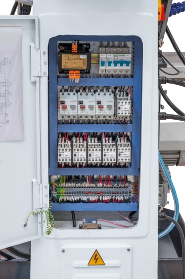 Universalfräsmaschine UFM 260 UFM 260 Detail Schaltkasten