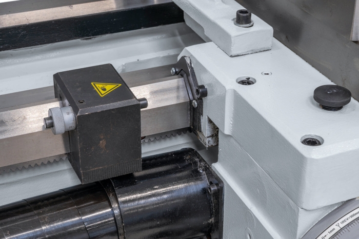 Universaldrehmaschine TL 560 x 2000 D mikrometerlängsanschlag 2