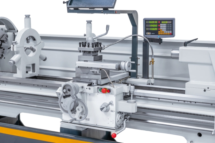 Universaldrehmaschine TL 660 x 1500 D schlitten rechts abdeckung offen