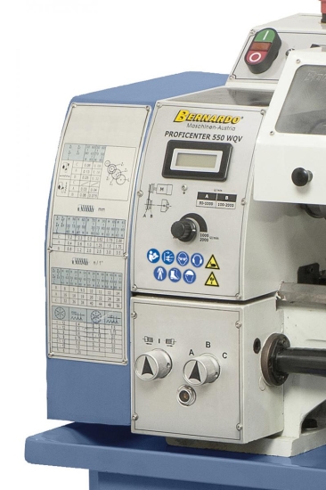 Elektronisch stufenlose Drehzahlregelung, leichtes Ablesen mittels Digitalanzeige