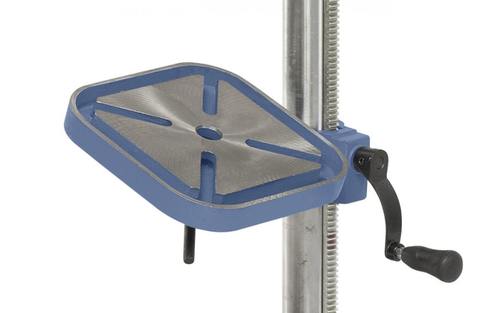 Der Bohrtisch ist von -45° bis +45° schwenkbar und 360° um die Säule drehbar.