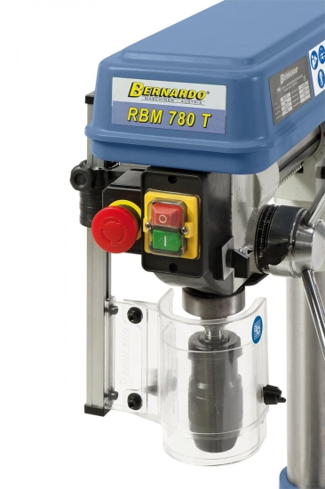 EIN-AUS Schalter nach IP 54 und separater Not-Halt-Taster