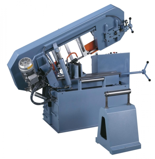 Serienmäßig mit Rollenbock zum Auflegen von langen Werkstücken. 