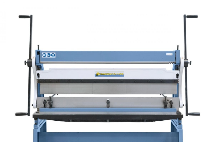 Durch die herausnehmbaren Klavier- einsätze ergeben sich eine hohe Anzahl von Biegemöglichkeiten.