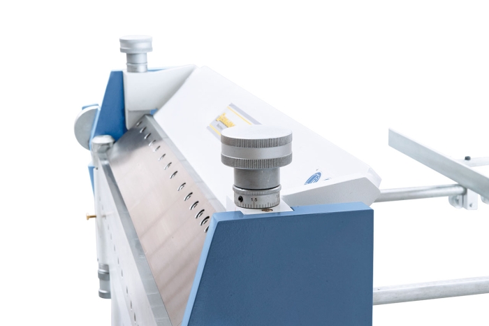 Bernardo TBS 1500 Schwenkbiegemaschinen mit segm, Ober- und Unterwange