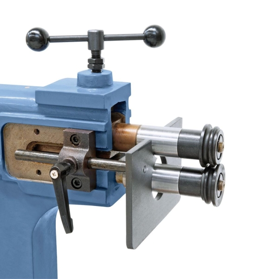 Bernardo MSM 250 C Motorische Sickenmaschinen