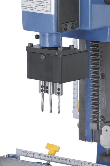 Verschiedene Bohrmasken optional erhältlich.